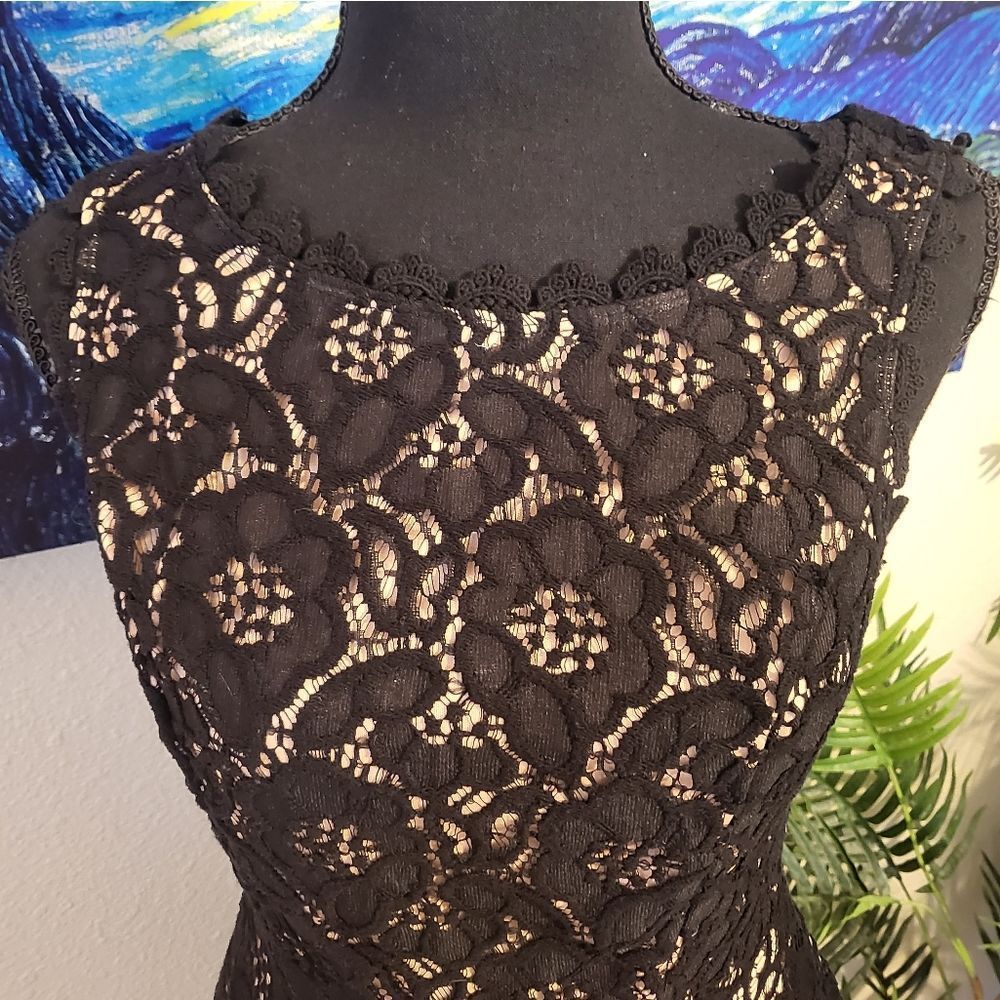 Jodi CHRISTOPTHER DRESS - Picture 2 of 4